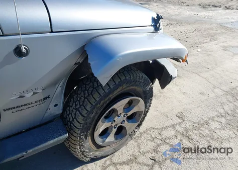 2018 Jeep Wrangler Jk Unlimited Sahara 4X4 z USA, uszkodzony, nr VIN 1C4HJWEG5JL836590